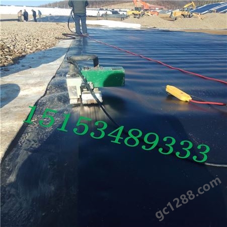 黑色HDPE光面土工膜1.5mm垃圾处理场防滑单糙面土工膜6米