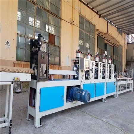 护角设备厂济南成东机械 自动护角机生产线全套供应包含分切机和滚齿机器