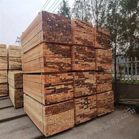 进口木方松木建筑木方价格实惠 4米5米建筑木方规格尺寸齐全_禄森木业