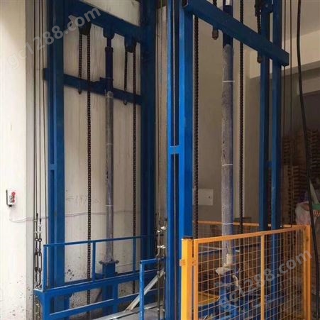 本地公司  巴中平昌县 2层导轨货梯  电动货梯高效安全节能