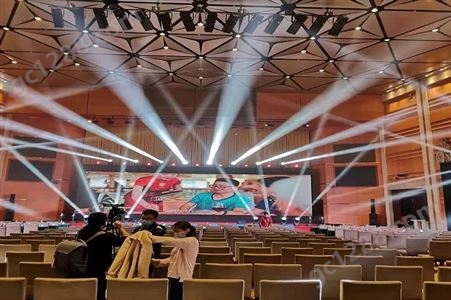 武汉发布会LED屏出租 音响灯光 桌椅板凳沙发出租 舞台设备租赁
