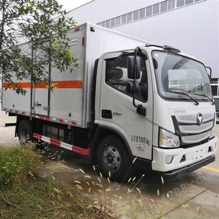 采购4吨易燃液体厢式运输车 新款福田欧马可4.2米危货车品质为本